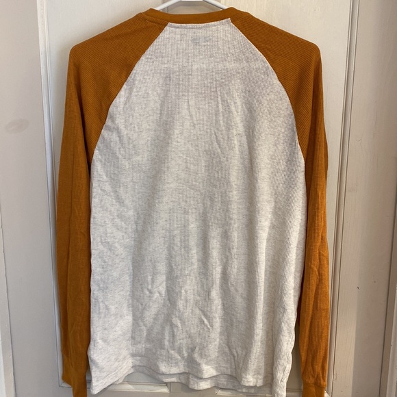 Old navy Henley size medium - Picture 2 of 3